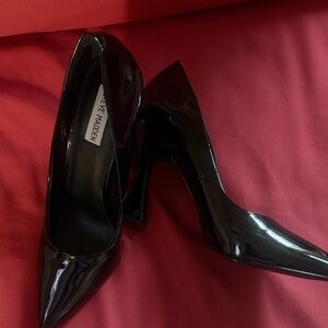 Steve Madden Glossy Black Heels